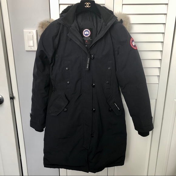 Canada Goose Jackets & Blazers - Authentic Canada Goose Kensington Jacket in Navy